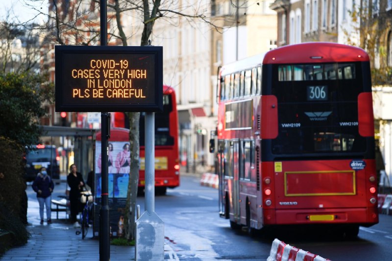 Ұлыбритания билігі үшінші вакцинаны жедел сертификатауға рұқсат берді