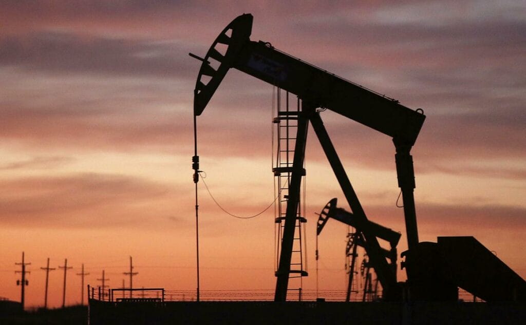 МЭА ухудшило прогноз по спросу на нефть