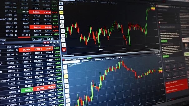 Нефтяные цены теряют более 2%