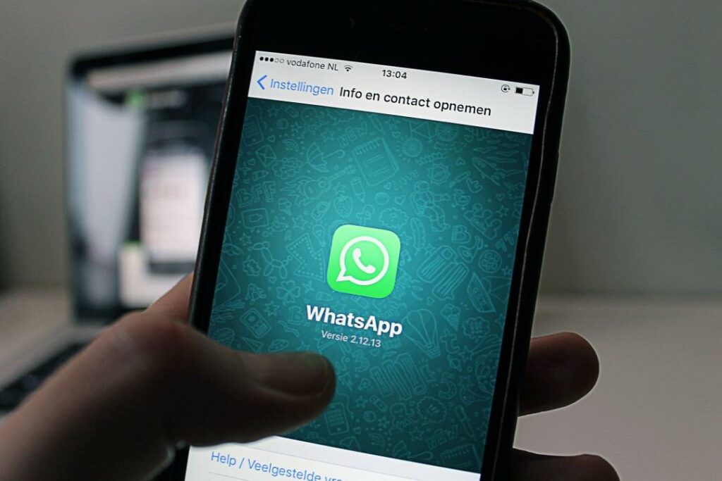 WhatsApp потерял более 30 млн пользователей