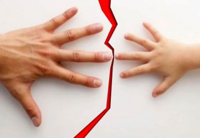 Мектепке мас күйінде келген әйел білім ордасында шу шығарды