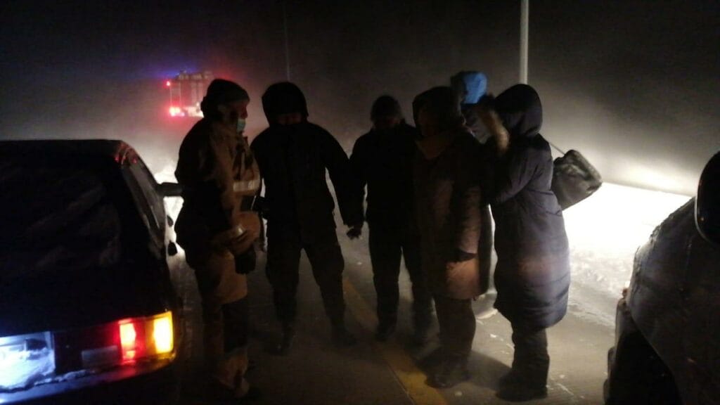 Өткен тәулікте қар құрсауынан 29 адам құтқарылды