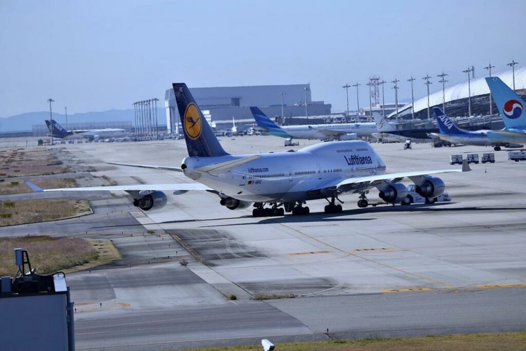 Lufthansa завершила 2020 год с рекордным чистым убытком в 6,7 млрд евро
