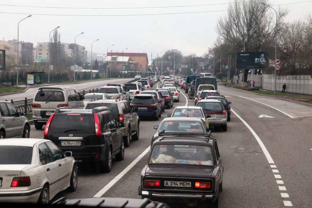 Число зарегистрированных в РК автомобилей сократилось на 1,8% в январе