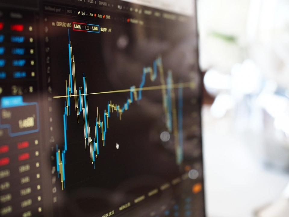 Объем торгов бензином на ETS составил 393 млн тенге