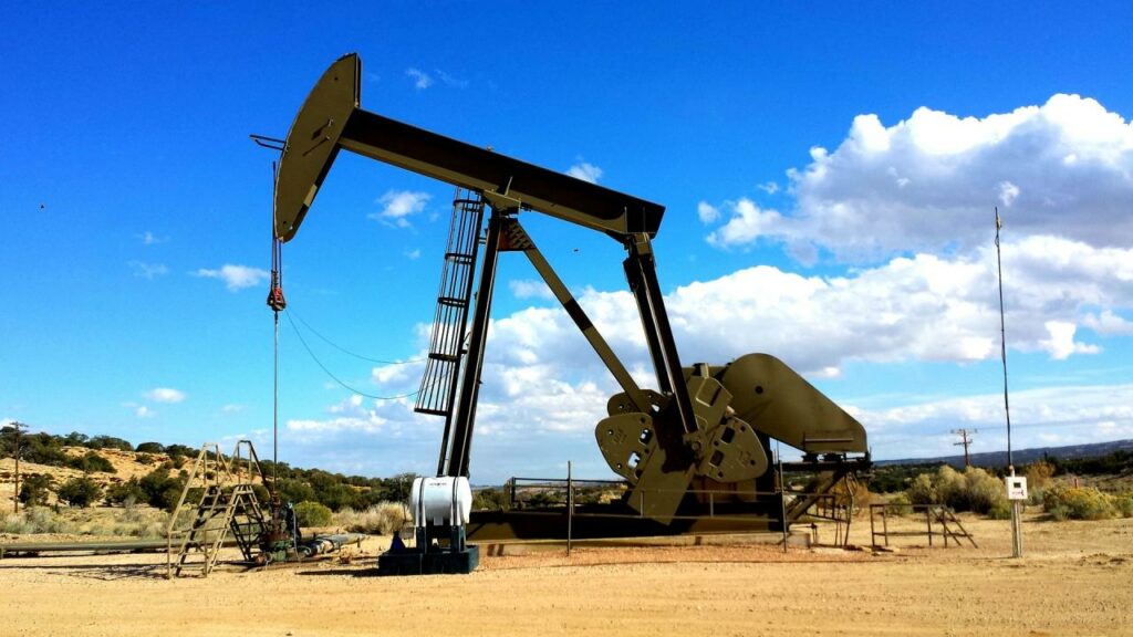 Нефть Brent и WTI дешевеет