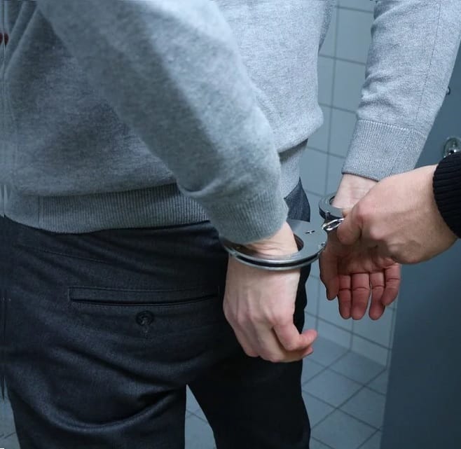 Сотрудника прокуратуры задержали в Жамбылской области