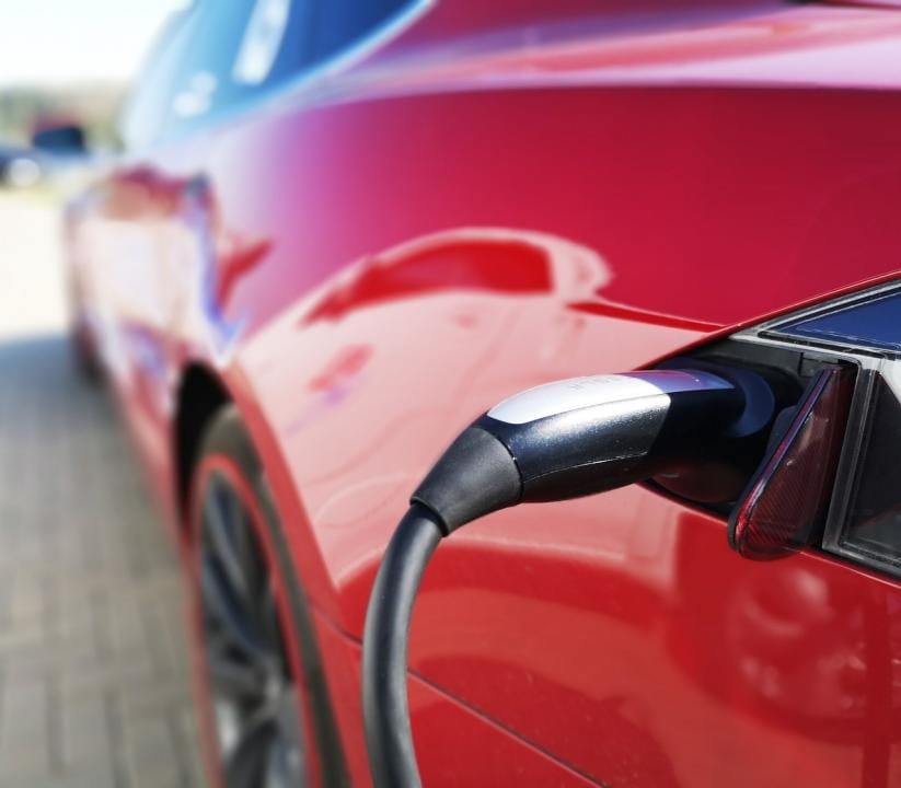 Жертвами ДТП с автопилотом Tesla стали два человека