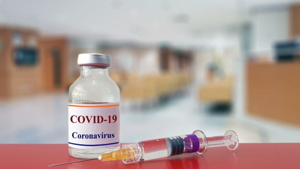 Әлемде шамамен COVID-19 вакцинасының 905 миллион дозасы қолданылды