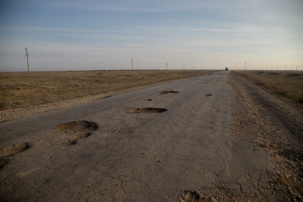 Выделяемые на ремонт дорог деньги в Казахстане не дают результатов