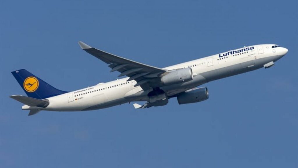 Lufthansa возобновила авиасообщение с Казахстаном