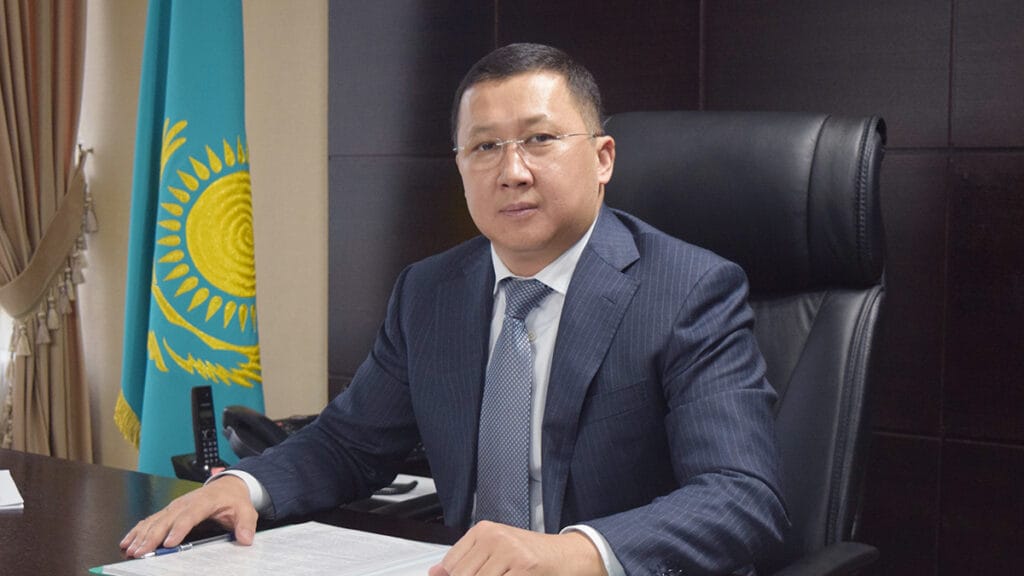 Али Алтынбаев назначен председателем комитета госдоходов Минфина РК