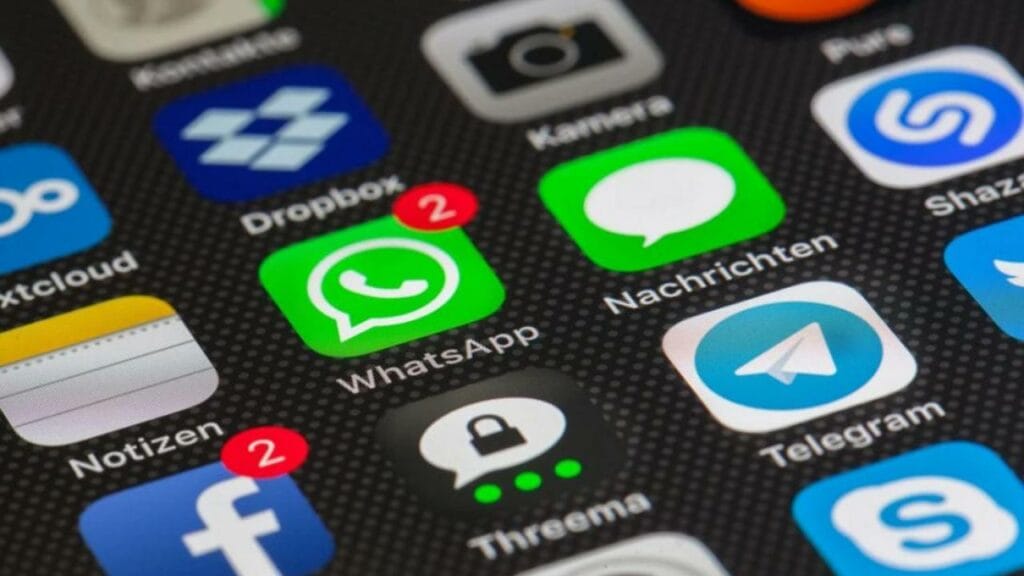 Обновленные правила использования WhatsApp вступили в силу