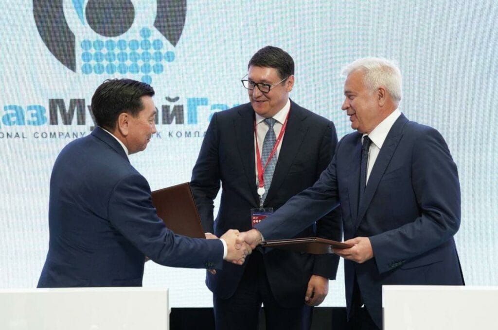 КазМунайГаз и ЛУКОЙЛ подписали договор купли-продажи по проекту «Аль-Фараби»