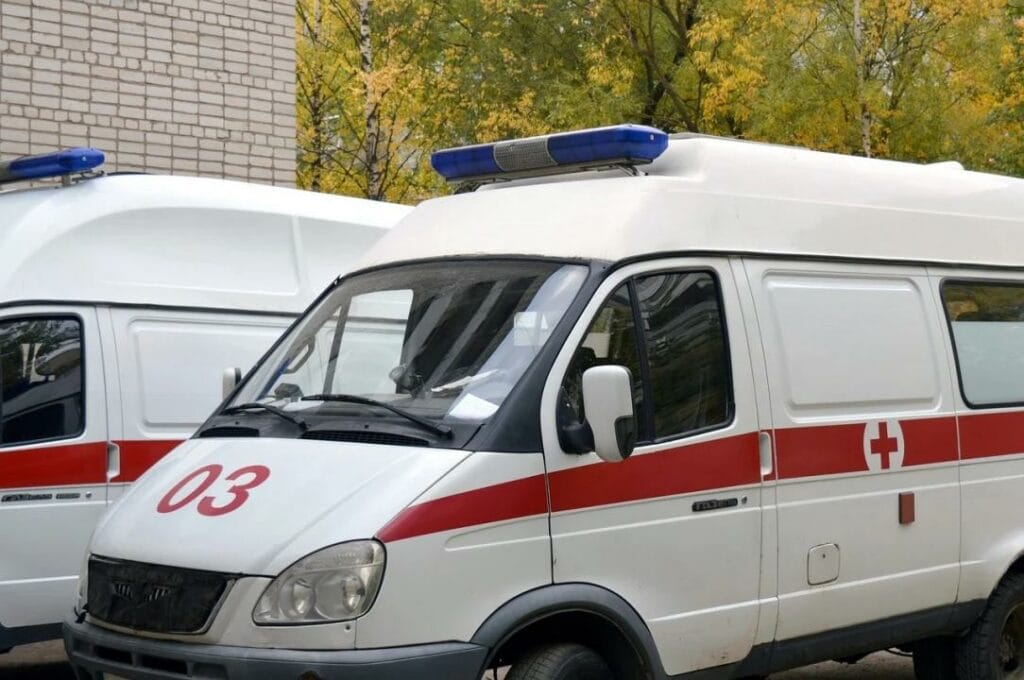В Алматы три человека пострадали после наезда пьяного водителя