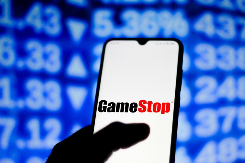 Акции GameStop рухнули на 27% после выхода финотчетности