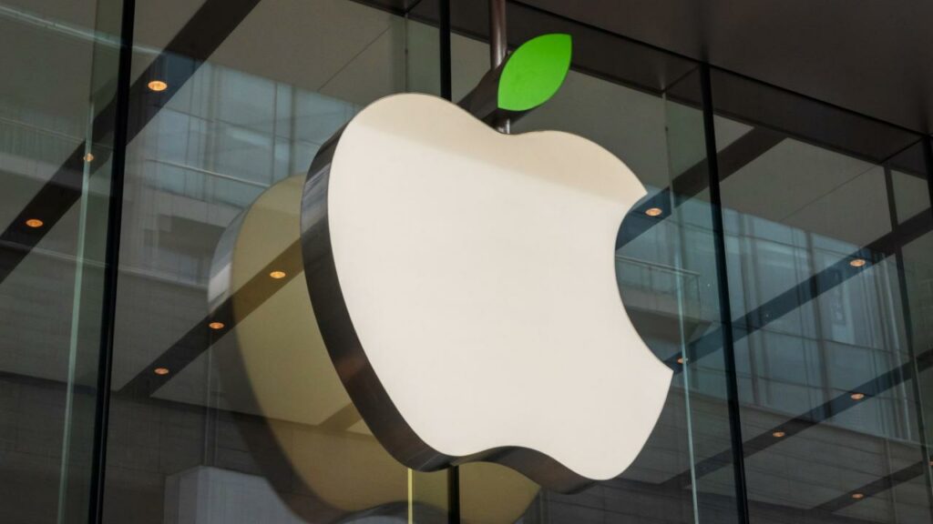 Япония решила провести антимонопольную проверку Apple и Google