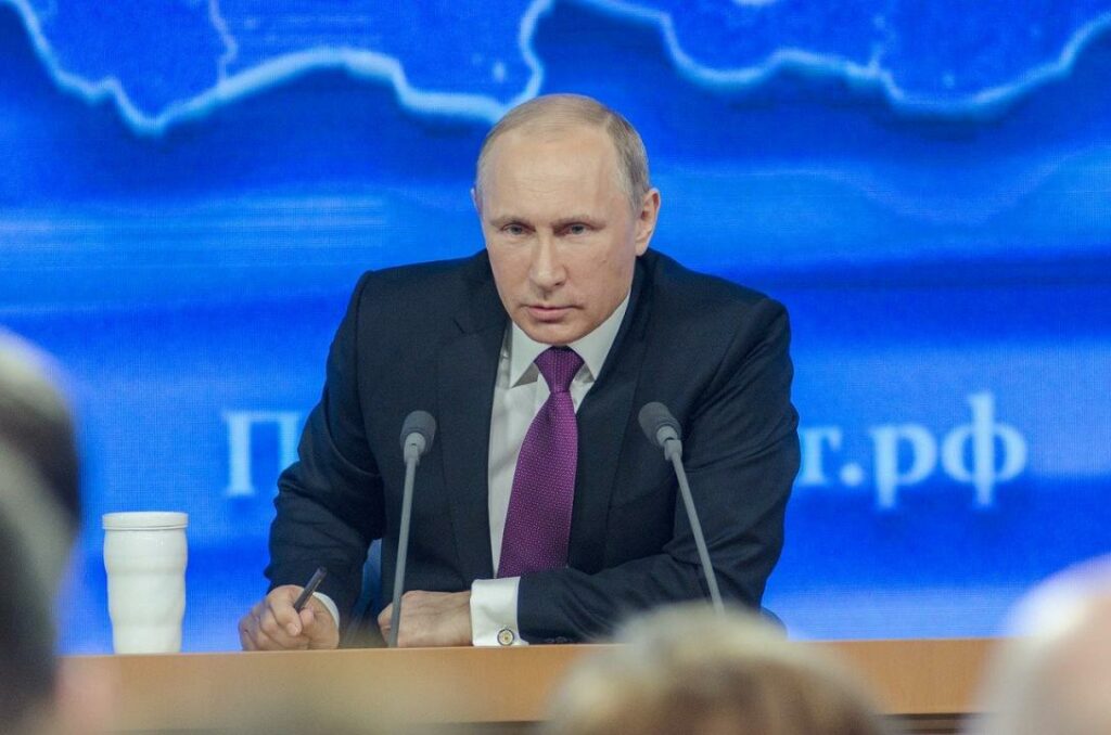 Путин наложил вето на закон об ужесточении правил цитирования в СМИ
