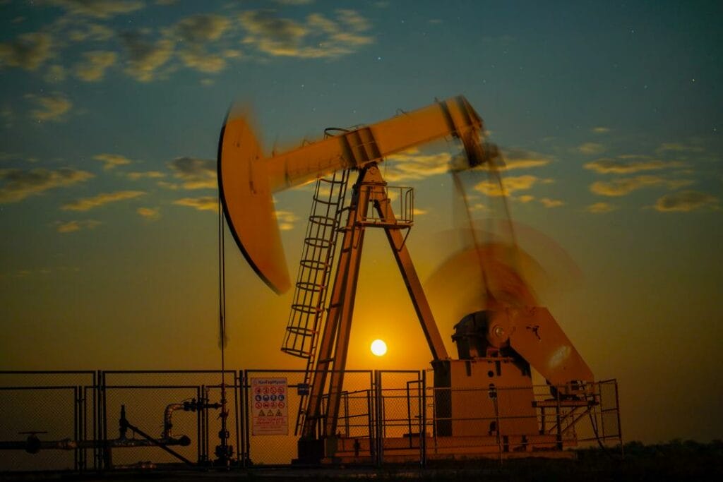 Казахстан пересмотрел прогноз добычи нефти в сторону уменьшения