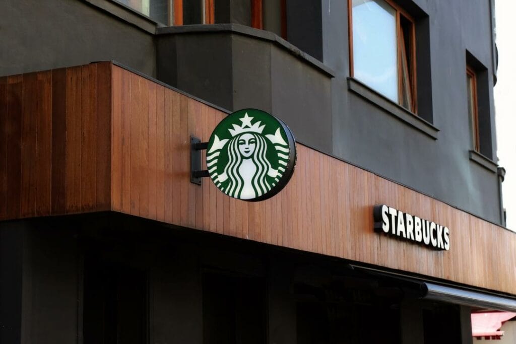 Сеть кофеен Starbucks сообщила о росте выручки на 78%