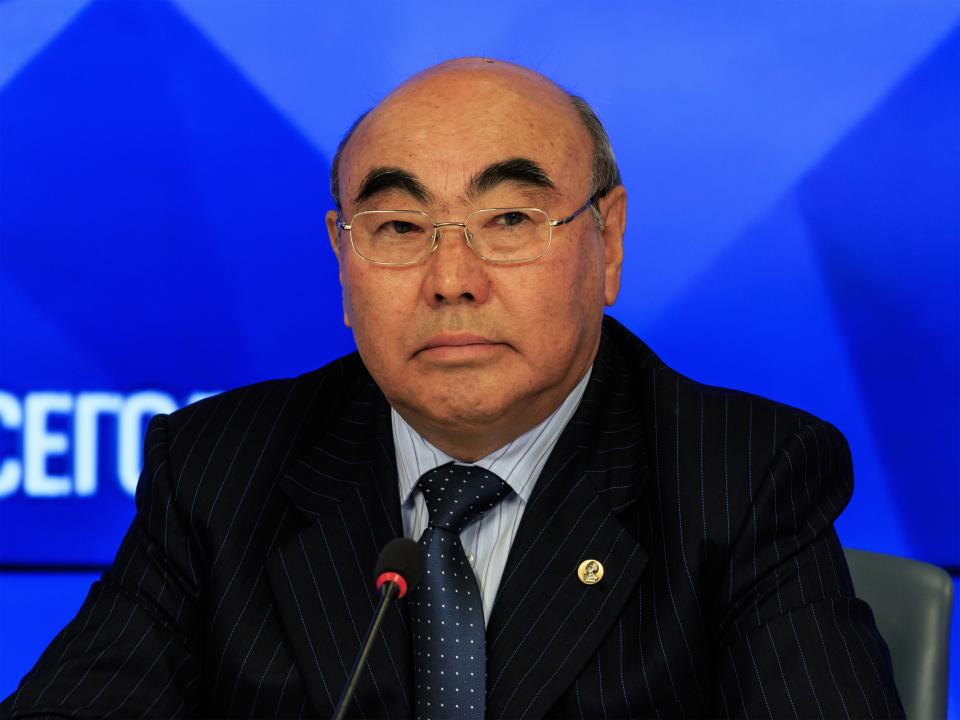 Акаев намерен сотрудничать со следствием по делу о проекте «Кумтор»