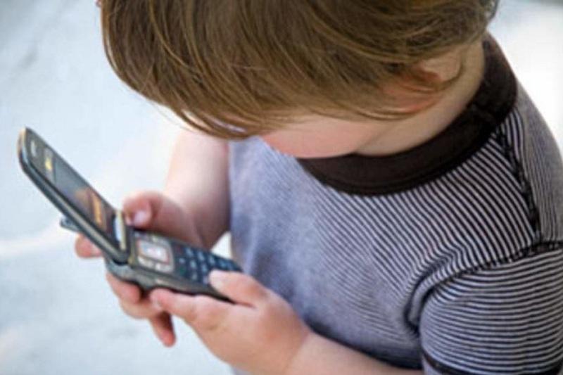 5 жасар баланың телефонын алдап алып кеткен алаяқ ұсталды