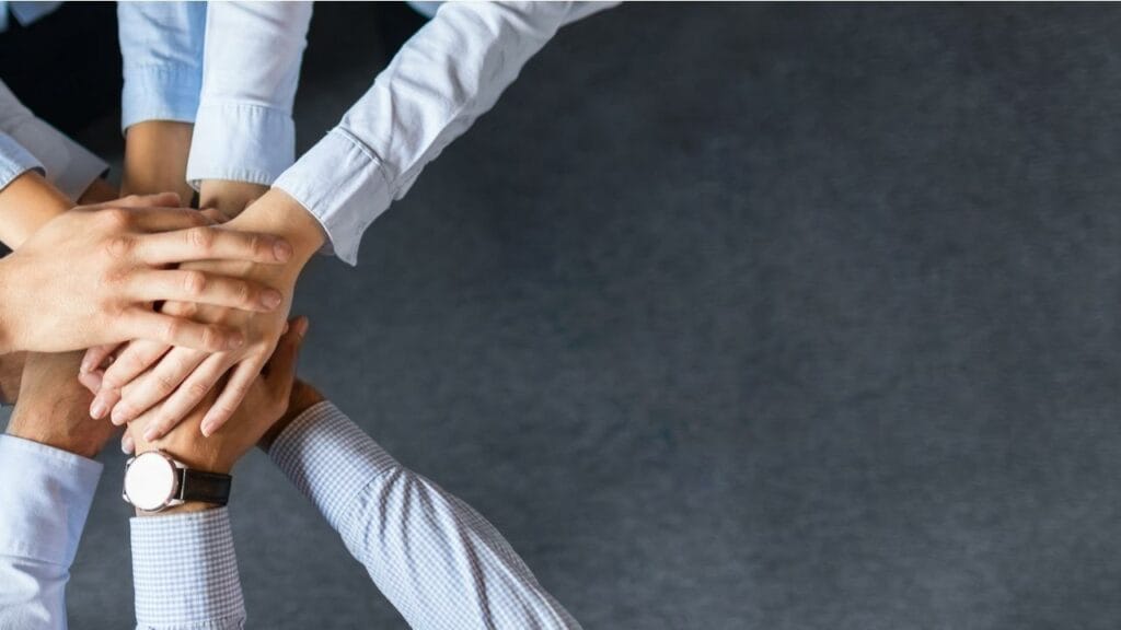 Әлеуметтік кәсіпкер атану үшін қайда тіркеліп, қандай талапты орындау қажет?