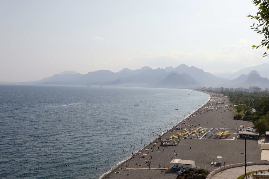 Жыл басынан бері Анталияға 5 миллионға жуық шетелдік турист келді