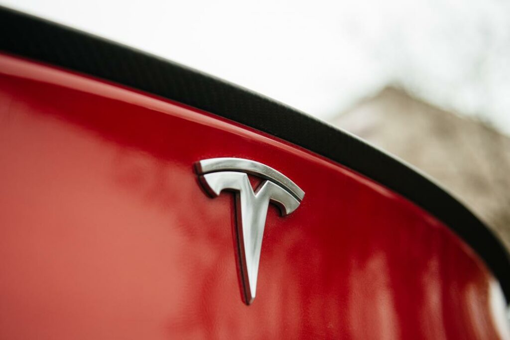 Tesla останавливала производство в Китае на несколько дней