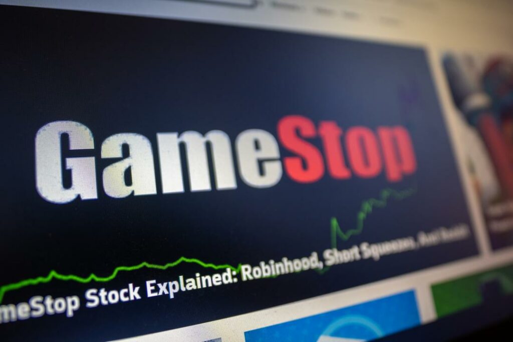 GameStop сократила убыток почти на $50 млн