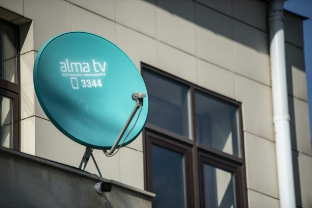 AT Acquisition приобрела 93,84% акций «Алма ТВ»