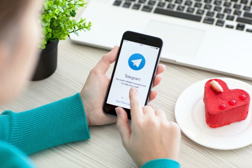 В Telegram появились интерактивные эмодзи