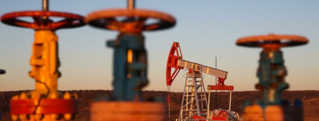 Токаев поручил активизировать поиск новых нефтяных месторождений