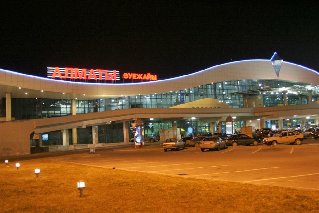 Алматинский аэропорт получит кредиты на $300 млн