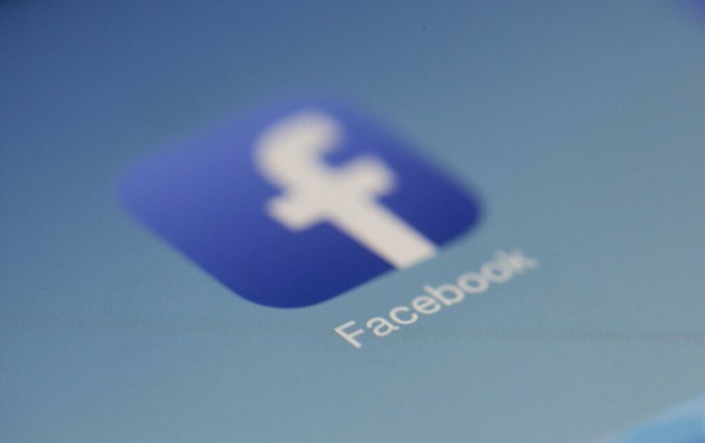 Данные более 1,5 млрд пользователей Facebook продают в даркнете