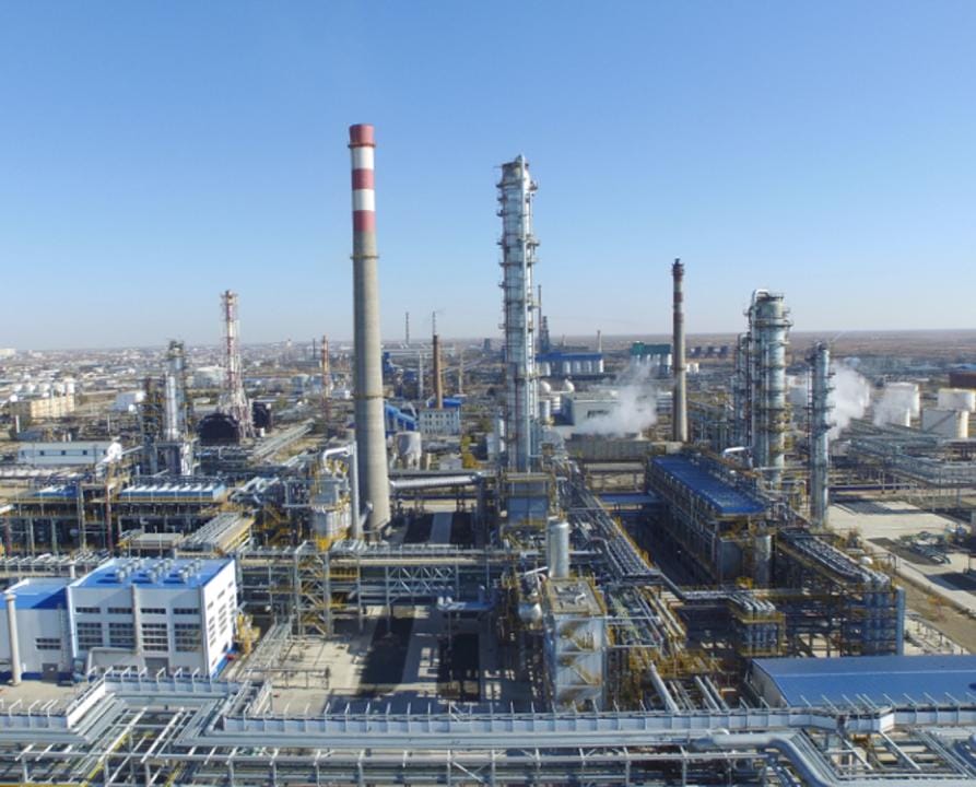 Атырау мұнай өңдеу зауытын жөндеу 2022 жылға қалдырылды