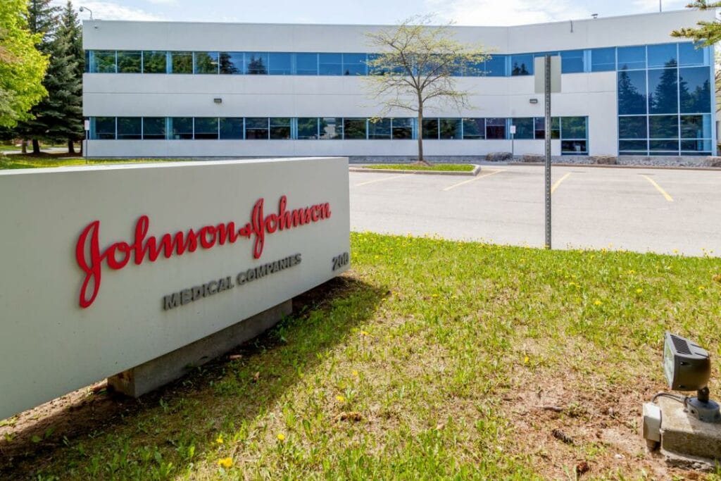 Johnson & Johnson увеличила прибыль в III квартале