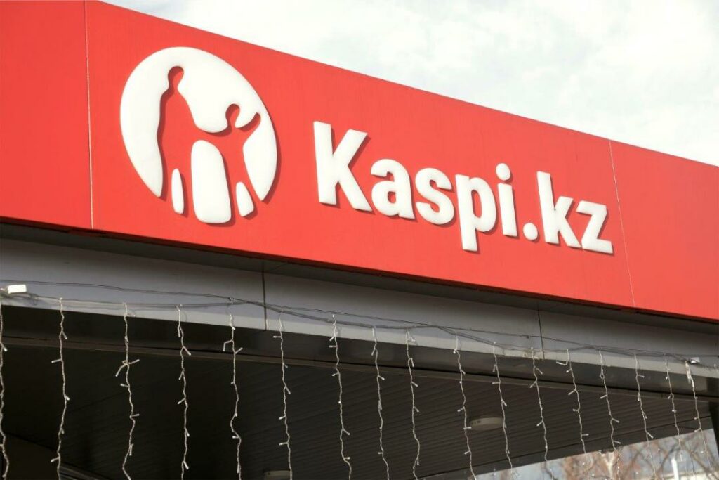 Сколько Kaspi заплатит миллионеру Ракишеву за украинский БТА