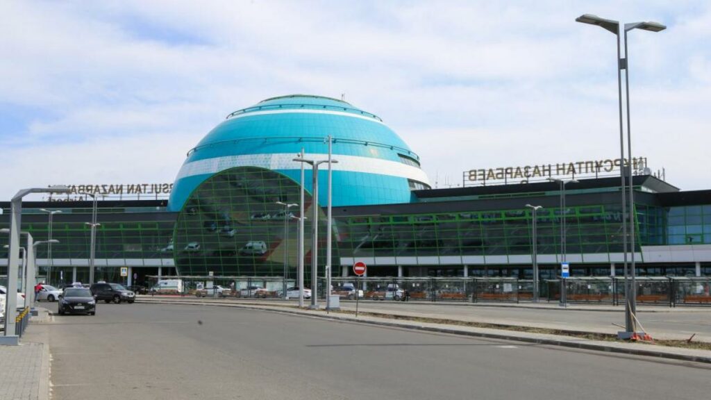Минэнерго ответило на заявление столичного аэропорта по нехватке авиатоплива