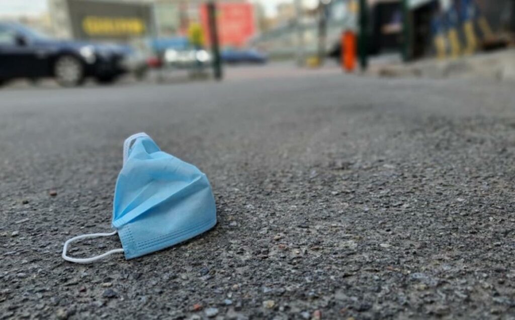 В Армении вводится обязательный масочный режим на открытом воздухе с 1 ноября