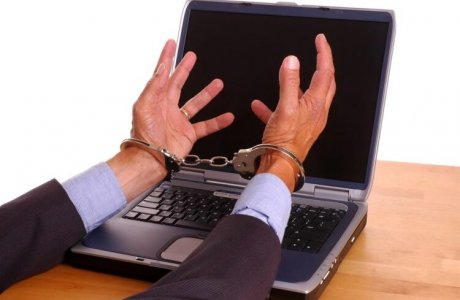 Алаяқтар вакцинацияланған еуропалық сертификаттарын 300 долларға сатуда