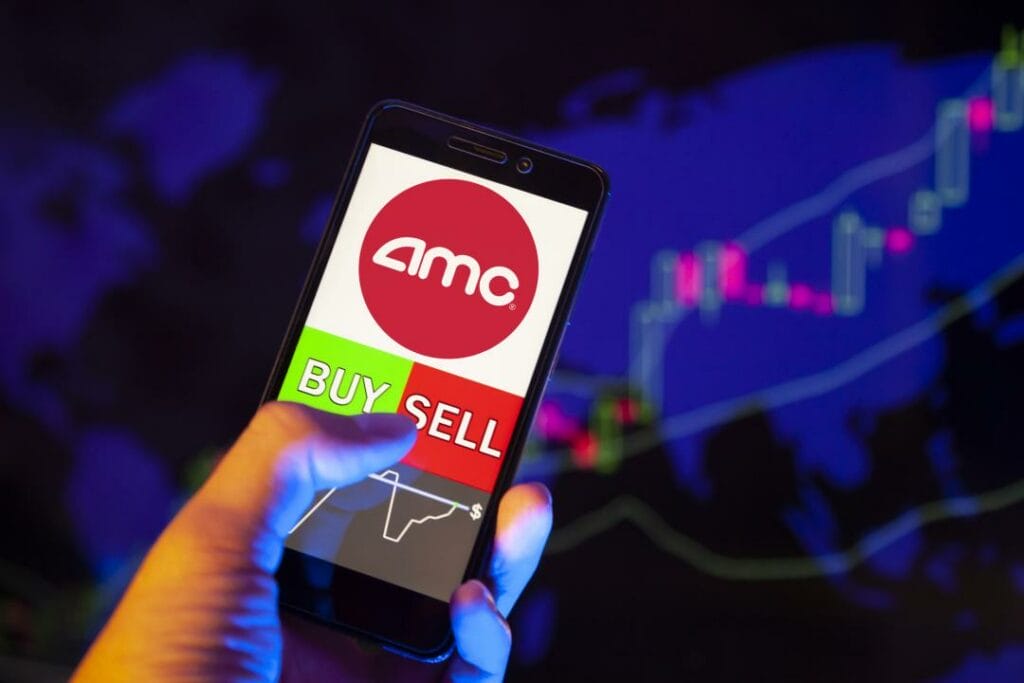 Сеть кинотеатров AMC смогла уменьшить убыток в четыре раза