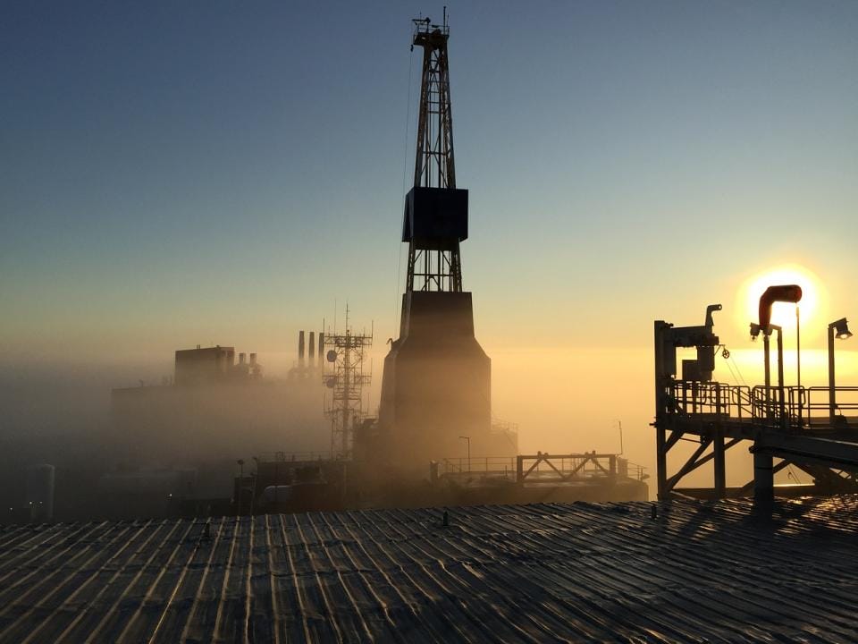 Фьючерсы на Brent подешевели до $82,14 за баррель