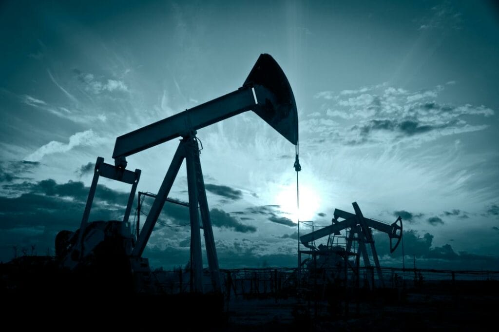 Нефть по $300, «безумное IPO» Rivian, японцы против Tesla