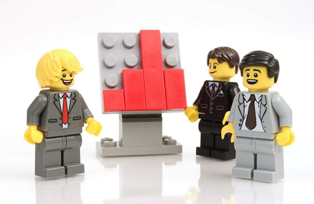 Конструкторы LEGO оказались выгоднее золота