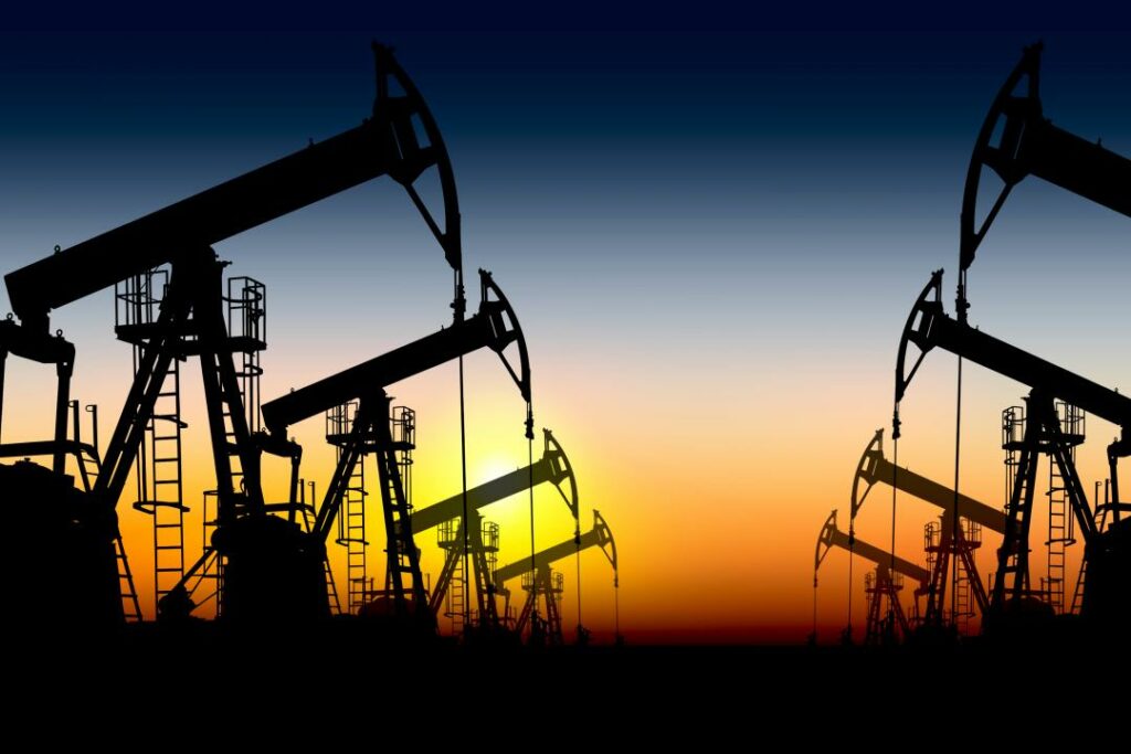 Котировки Brent потеряли за утро в цене 2,3%