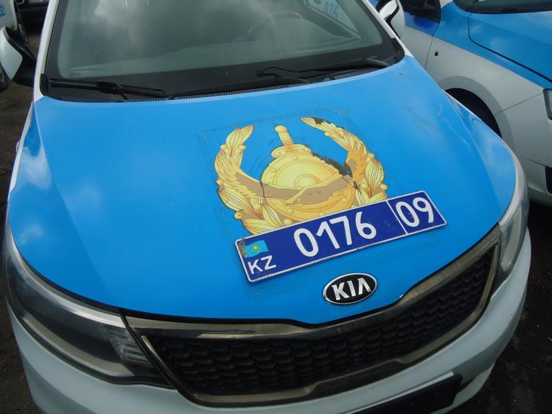 В Караганде продали 94 автомобиля с символикой МВД
