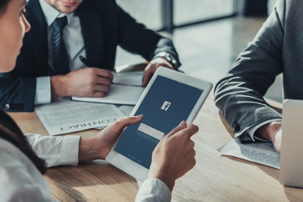 Meta опустилась в рейтинге лучших мест для работы на 36 позиций