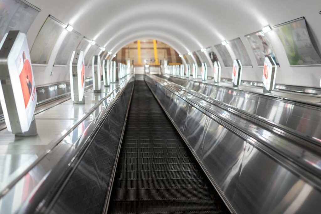 Алматинское метро возобновит свою работу