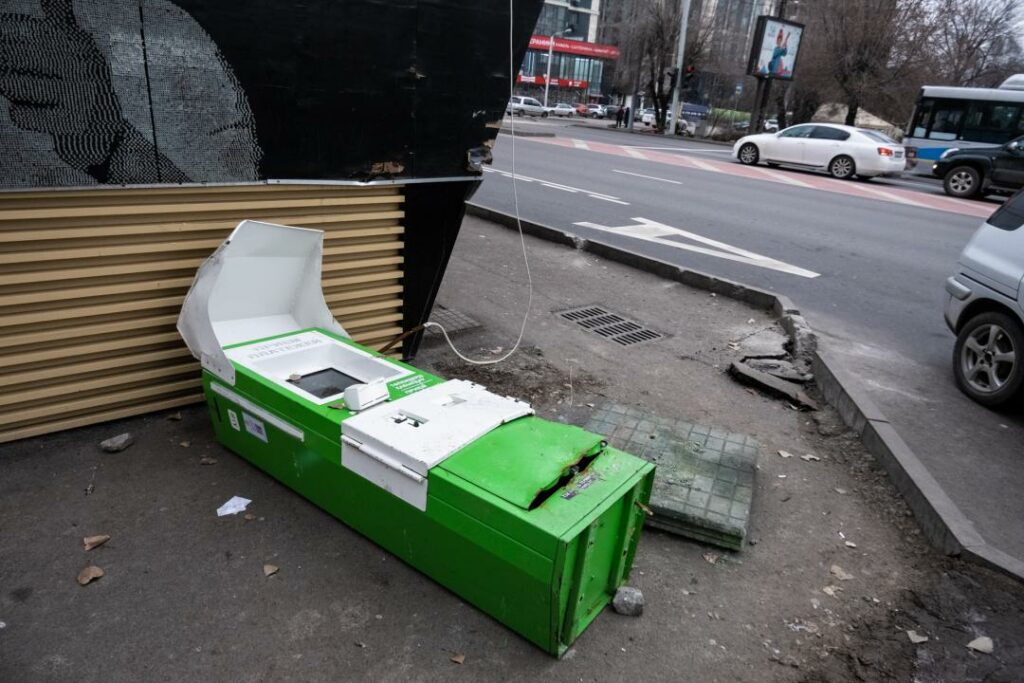 Казахстанские банки выделили более 13,5 млрд тенге на восстановление городов